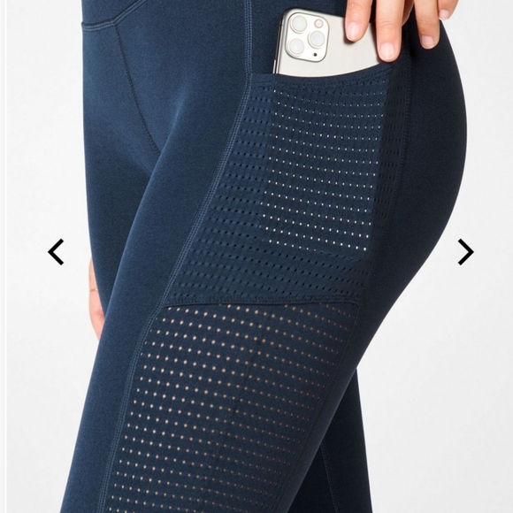 Fabletics Pants - 🔮NWT Fabletics High-Waisted Sculptknit Pocket